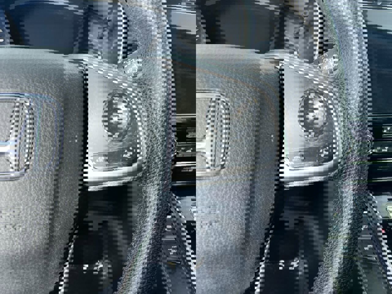 Used 2021 Honda CR-V EX image 17