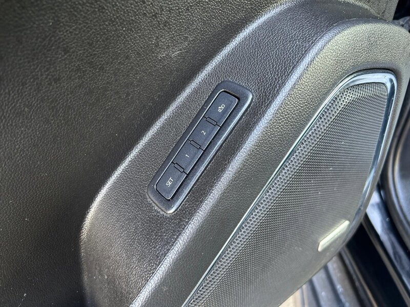 Used 2020 Chevrolet Suburban LT AWD/4WD image 16