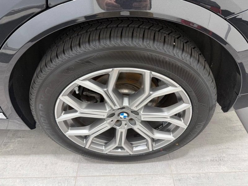 Used 2023 BMW X7 xDrive40i AWD/4WD image 5