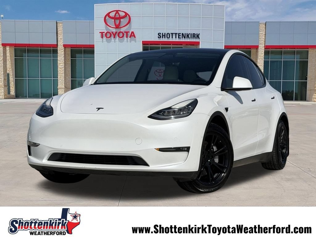 Used 2021 Tesla Model Y Long Range AWD/4WD image 1