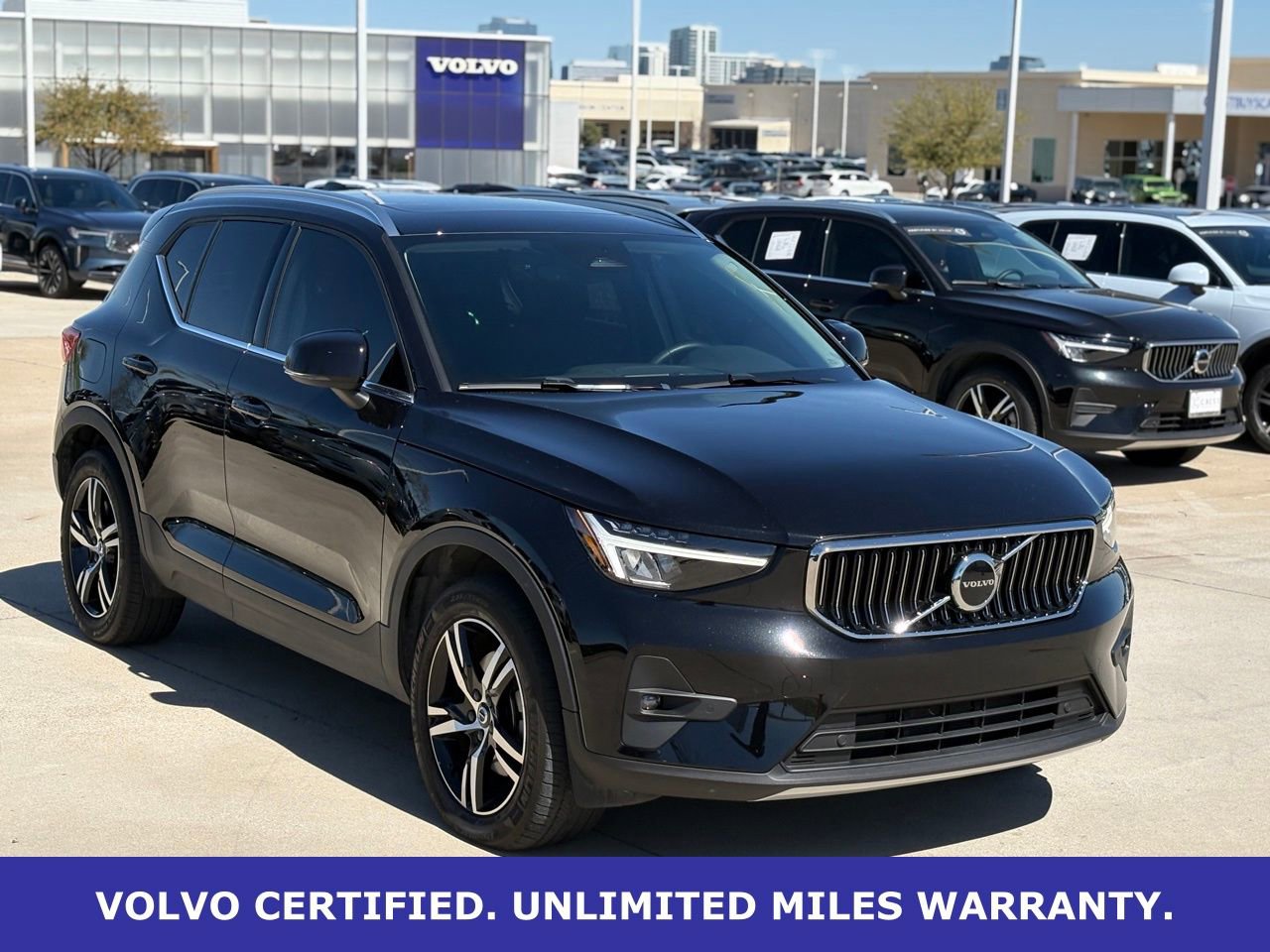 Certified 2023 Volvo XC40 B5 Plus w/ Protection Package Premier image 5