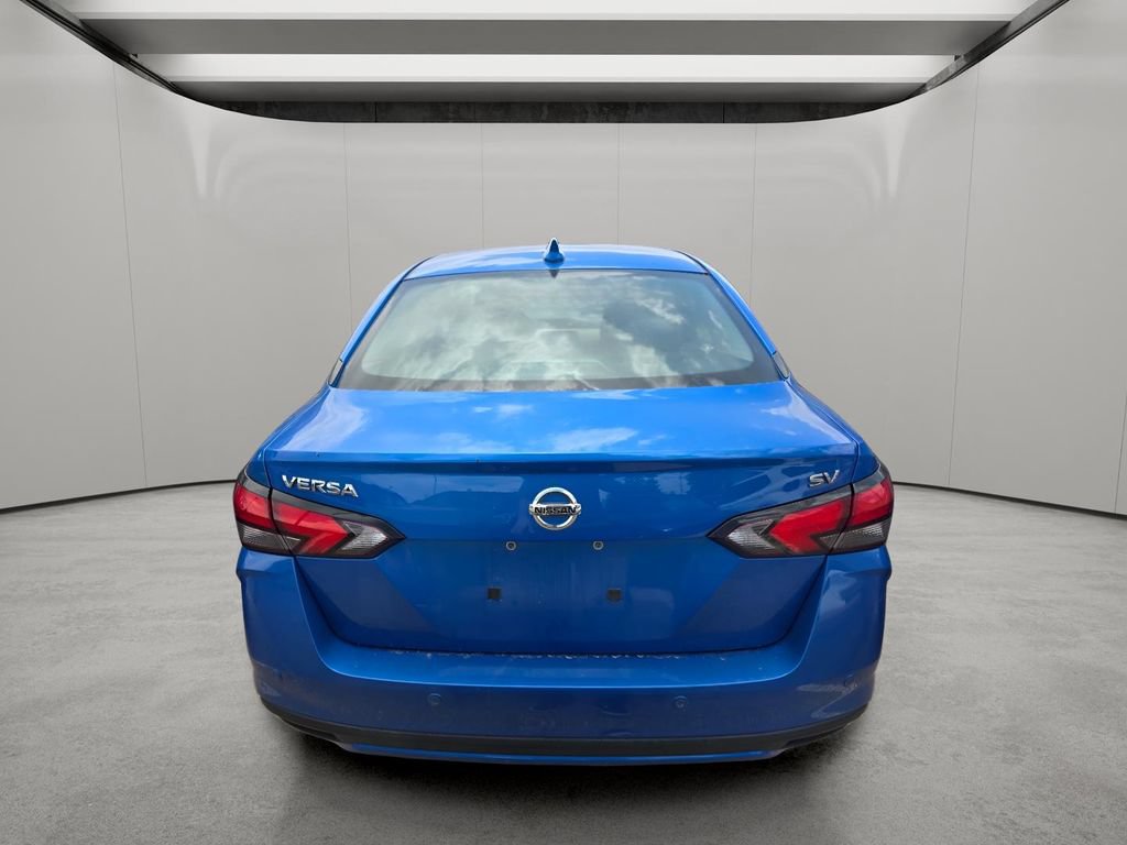 Used 2020 Nissan Versa SV FWD image 5