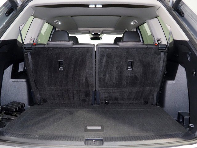Used 2025 Volkswagen Atlas SEL AWD/4WD image 42