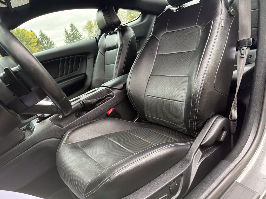 Used 2020 Ford Mustang GT Premium RWD image 9