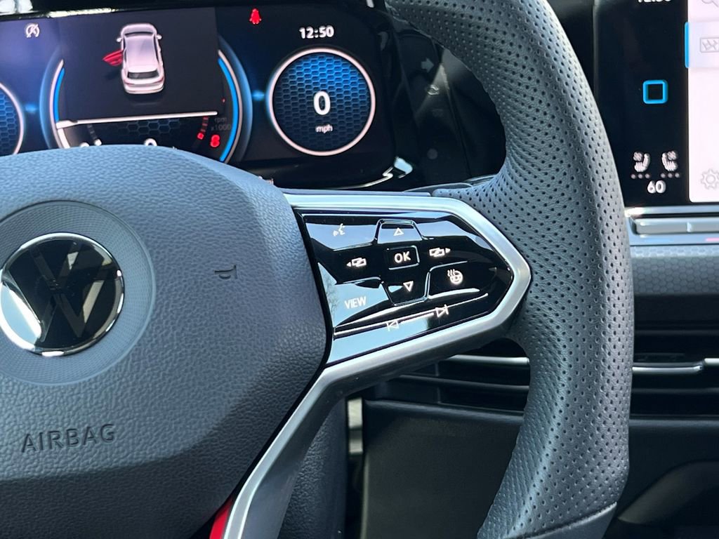 Used 2022 Volkswagen GTI SE image 21