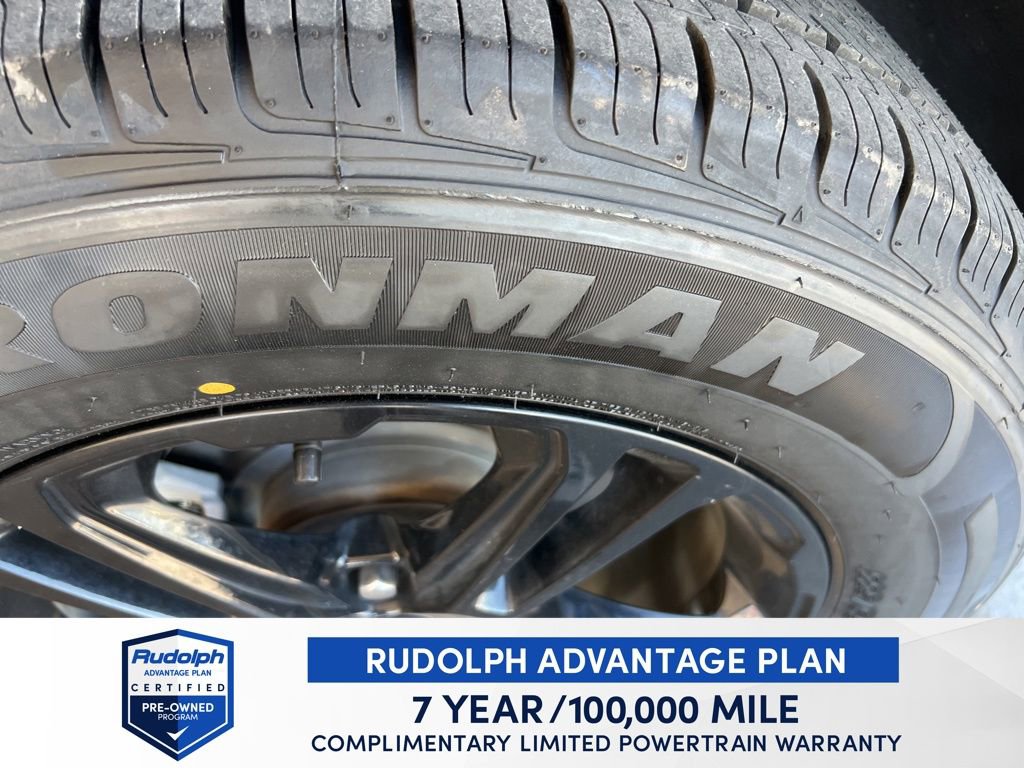 Used 2023 GMC Terrain AT4 image 36