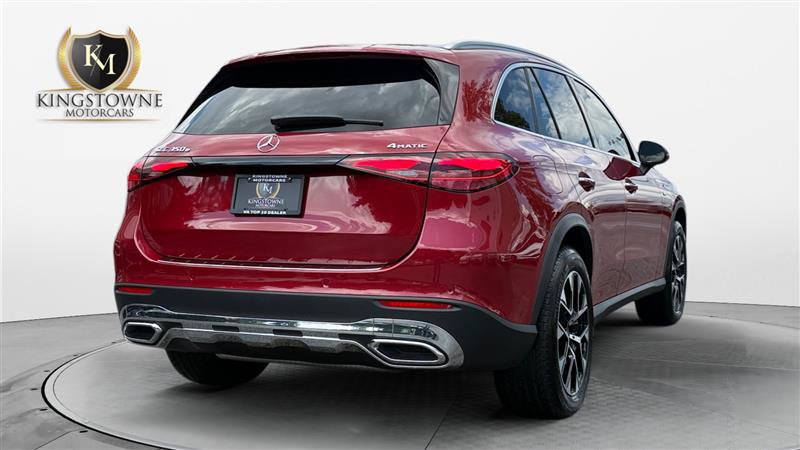 Used 2025 Mercedes-Benz GLC 350e 4MATIC image 5