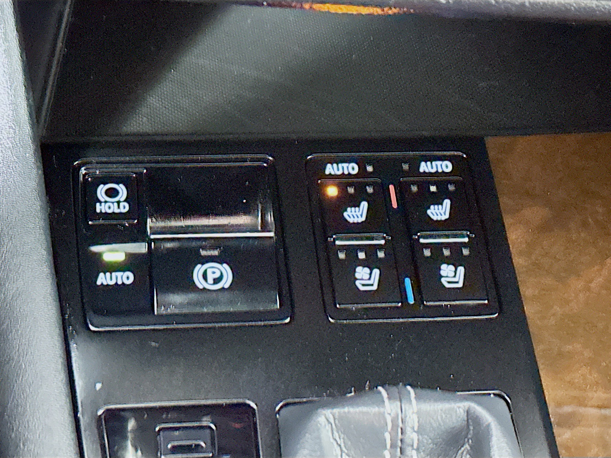 Used 2019 Lexus RX 450h AWD w/ Navigation Package image 20