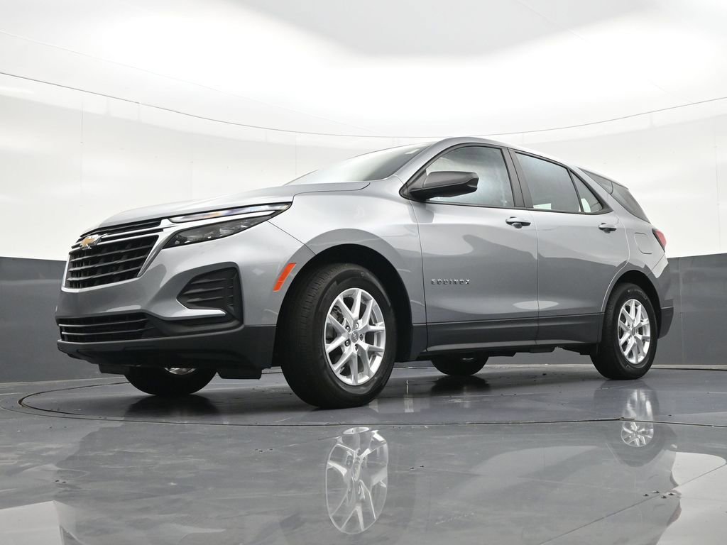 Used 2024 Chevrolet Equinox LS FWD image 23