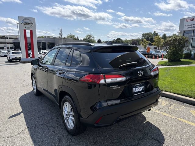 Used 2023 Toyota Corolla Cross LE w/ Moonroof Package AWD/4WD image 6