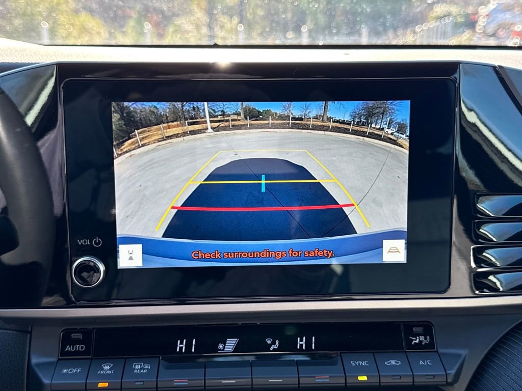 Used 2025 Toyota Camry SE image 24