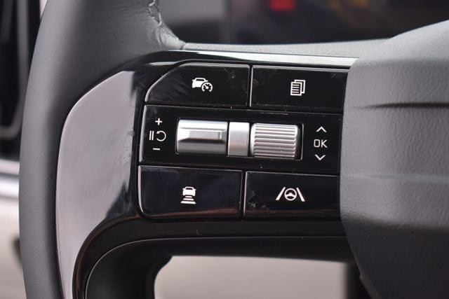 New 2026 Kia Sorento S AWD/4WD image 25