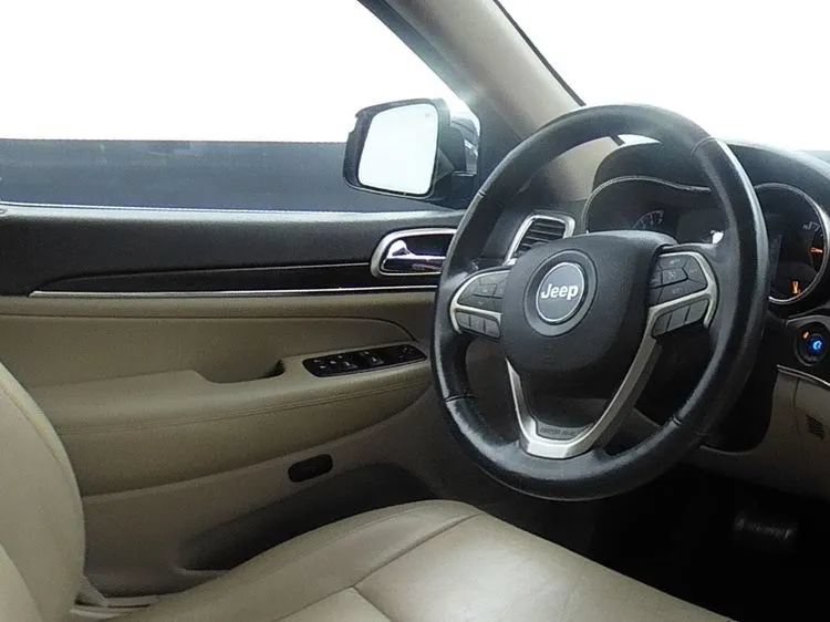Used 2014 Jeep Grand Cherokee Limited AWD/4WD image 8