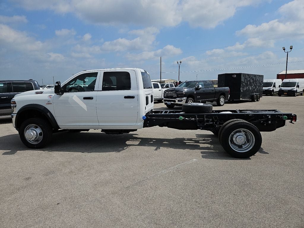 New 2026 RAM 5500 Tradesman AWD/4WD image 3