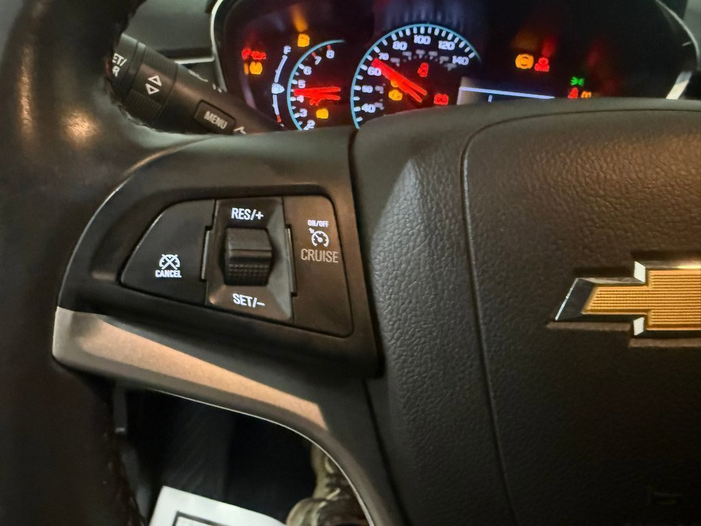 Used 2019 Chevrolet Trax LT w/ LT Convenience Package image 31