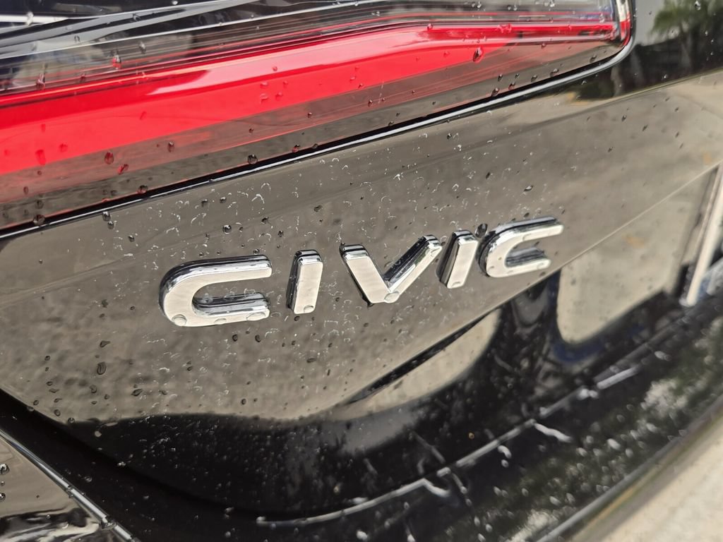 Used 2025 Honda Civic Sport image 13