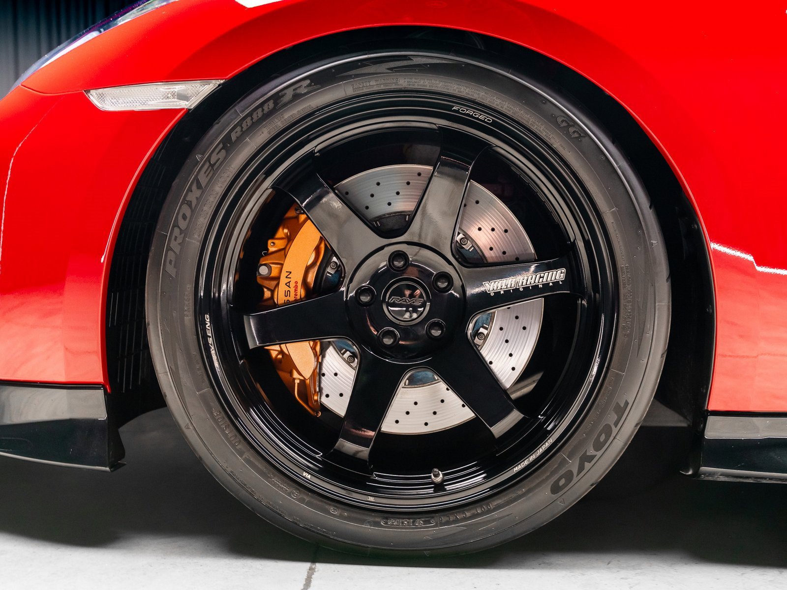 Used 2023 Nissan GT-R Premium w/ Floor Mat Package image 3