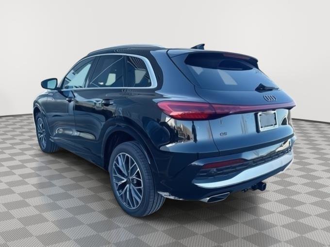 Used 2025 Audi Q5 Premium Plus w/ Premium Plus image 6