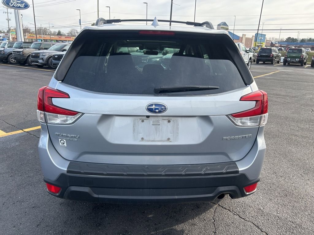 Used 2021 Subaru Forester Premium image 6
