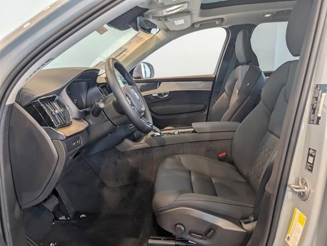 New 2026 Volvo XC90 T8 Plus w/ Protection Package Premier image 10