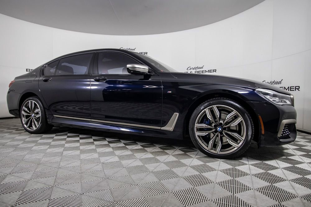 Used 2019 BMW M760i xDrive w/ Luxury Rear Seating Package AWD/4WD image 2