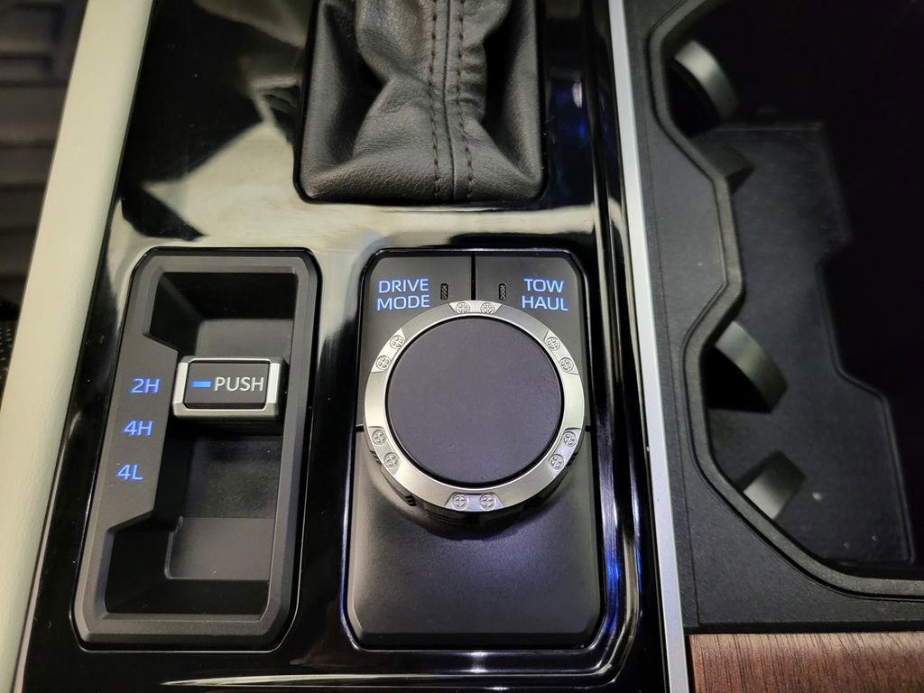 Used 2024 Toyota Sequoia Capstone image 12