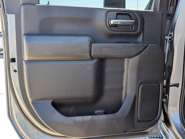 Used 2024 Chevrolet Silverado 2500 Custom w/ Custom Value Package image 21