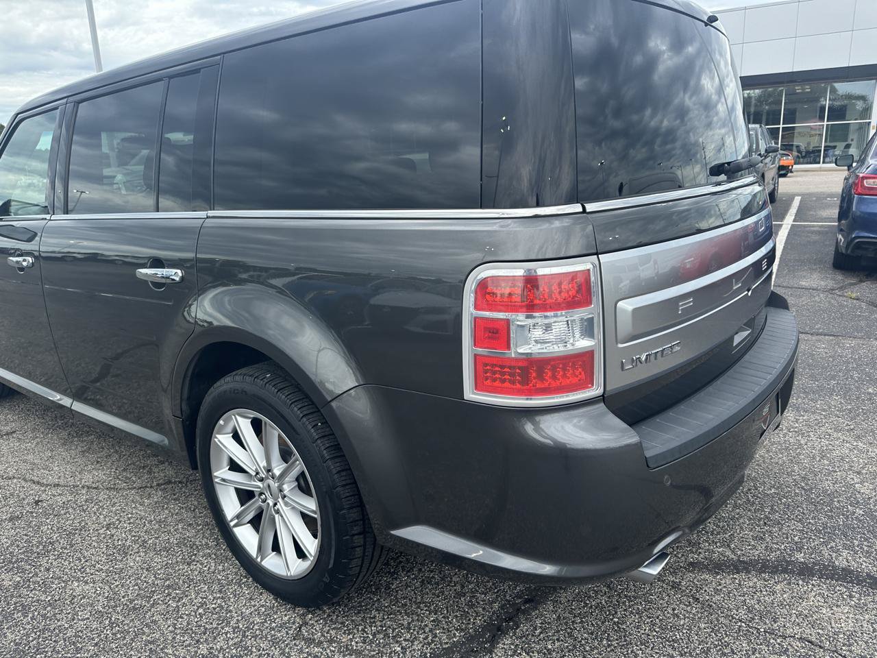 Used 2019 Ford Flex Limited AWD/4WD image 13