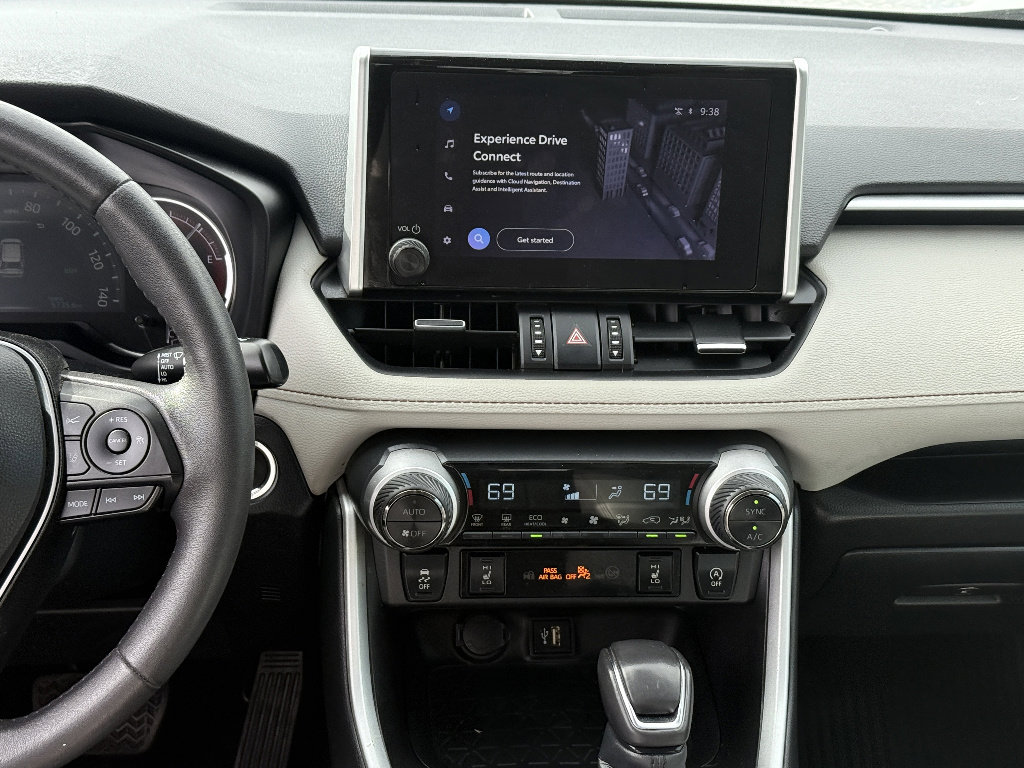 Used 2023 Toyota RAV4 XLE Premium FWD image 21