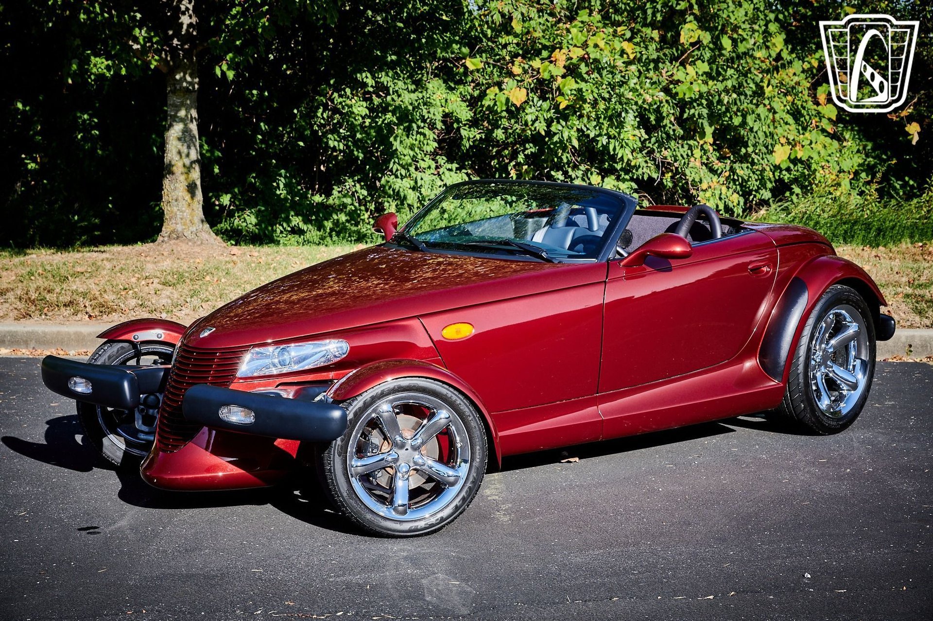 Used 2002 Chrysler Prowler RWD image 2