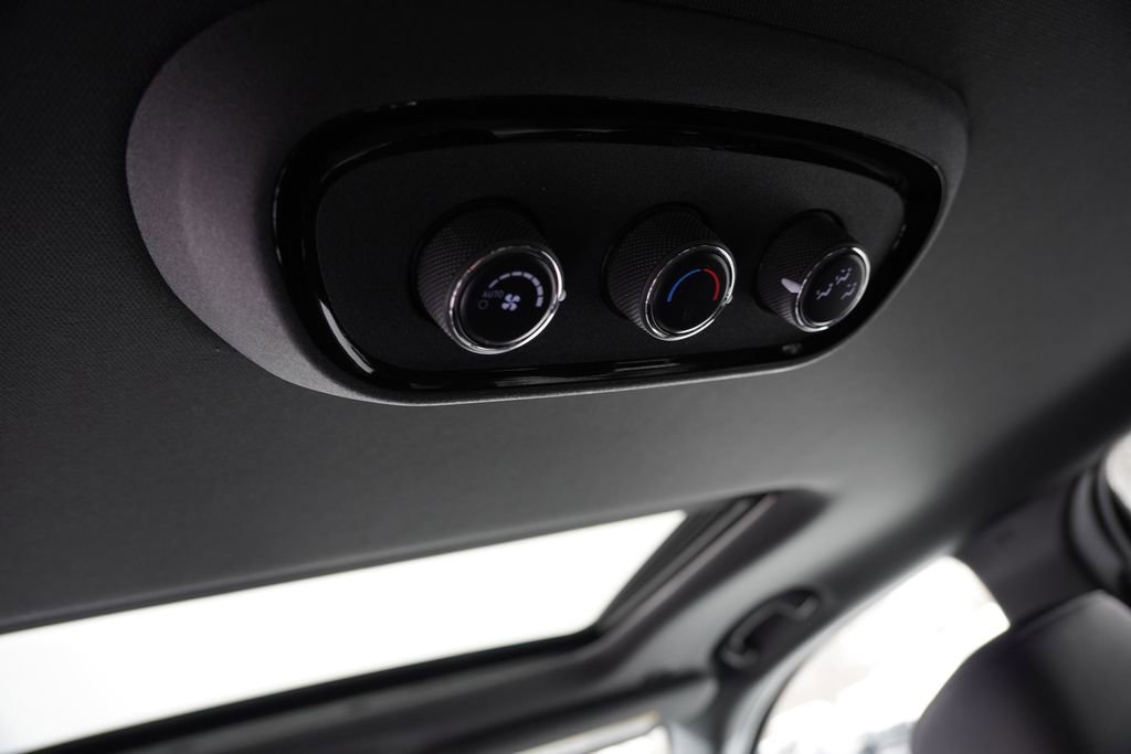 Certified 2024 Dodge Durango GT image 20