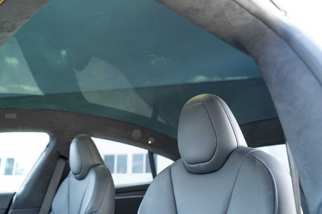 Used 2022 Tesla Model S Plaid image 13