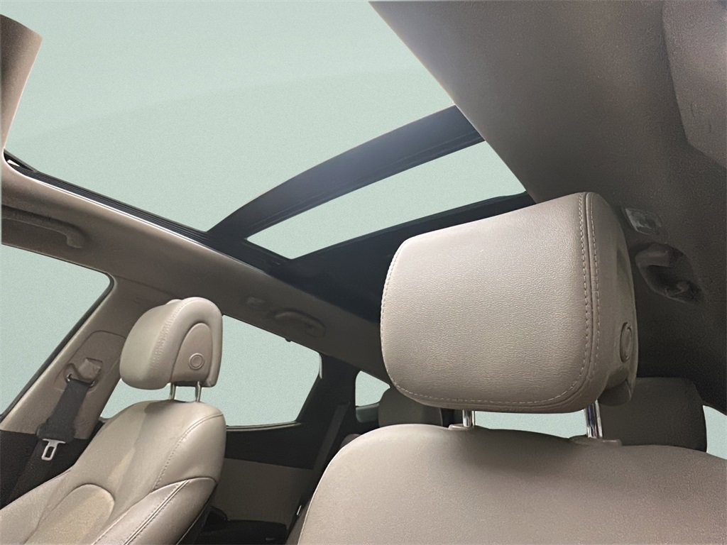 Used 2017 Hyundai Santa Fe Sport image 9