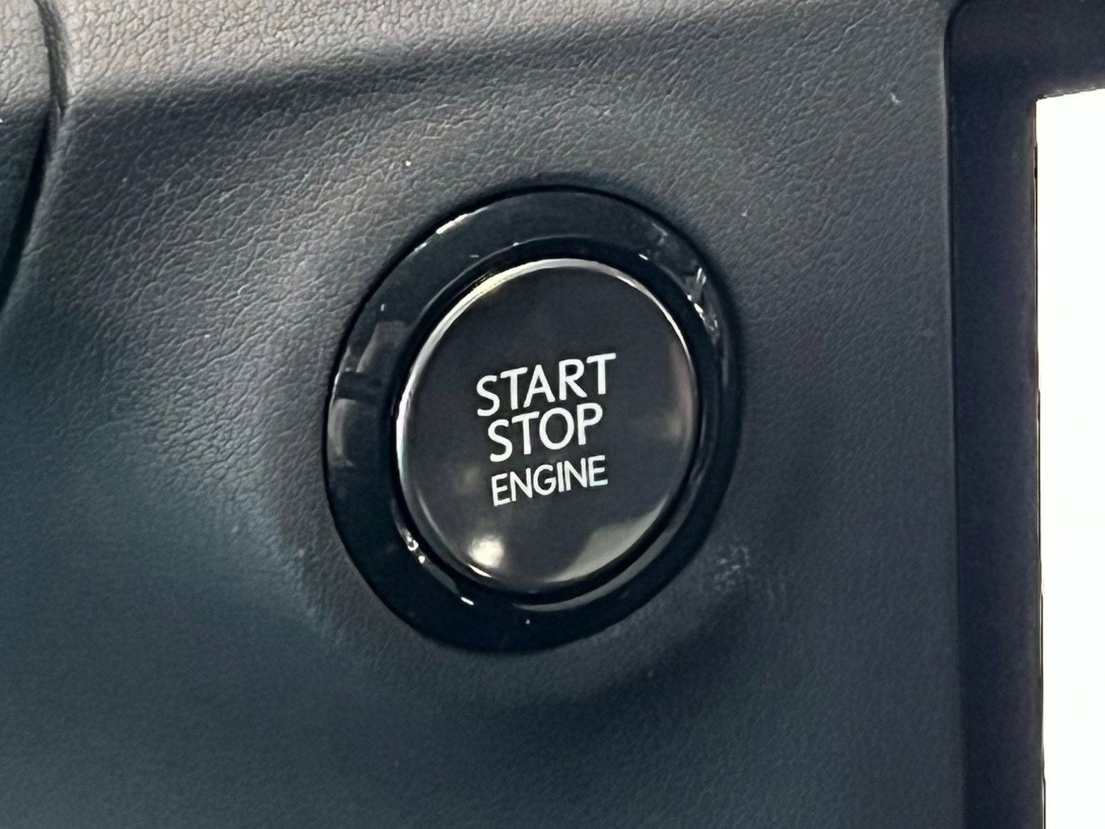 Used 2024 Lexus GX 550 w/ Accessory Package (Z1) AWD/4WD image 29