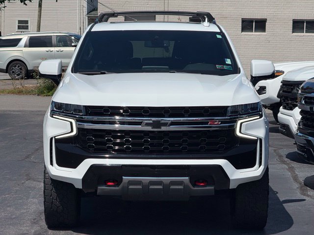 Used 2022 Chevrolet Tahoe Z71 w/ Luxury Package AWD/4WD image 2