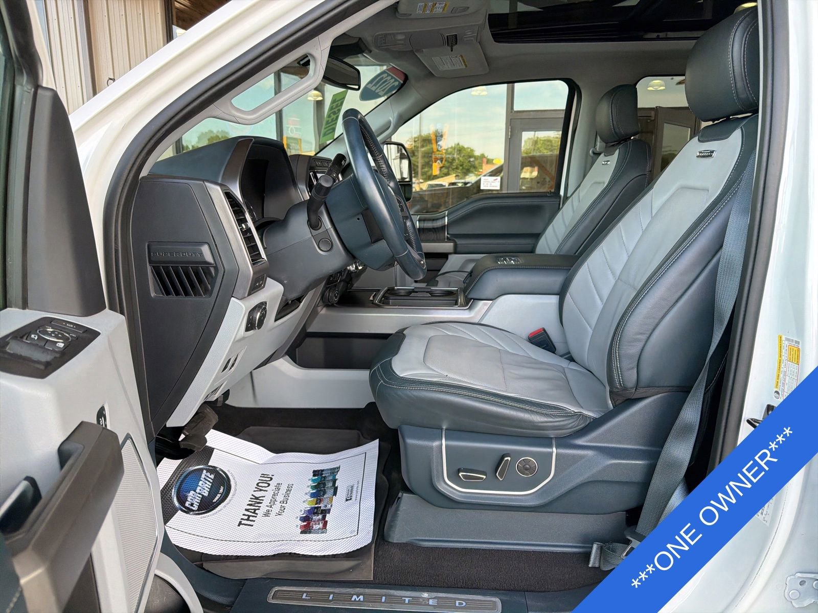 Used 2022 Ford F350 Limited AWD/4WD image 10