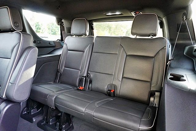 Used 2024 GMC Yukon SLT RWD image 18
