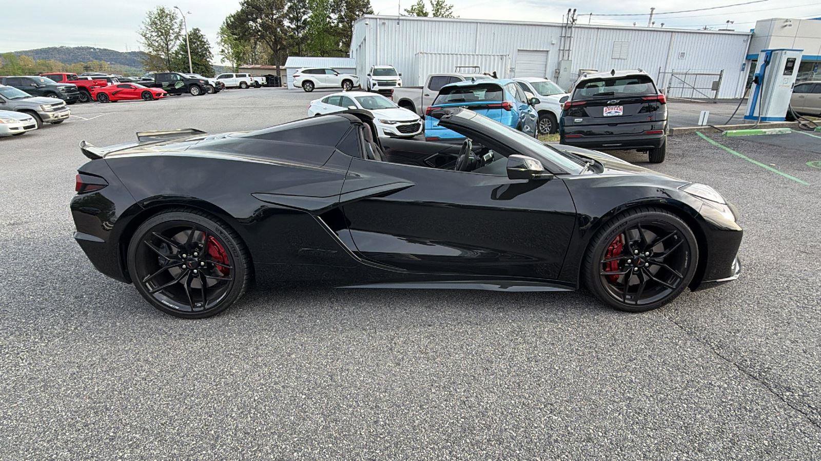 Used 2025 Chevrolet Corvette Z06 w/ Stealth Interior Trim Package image 4