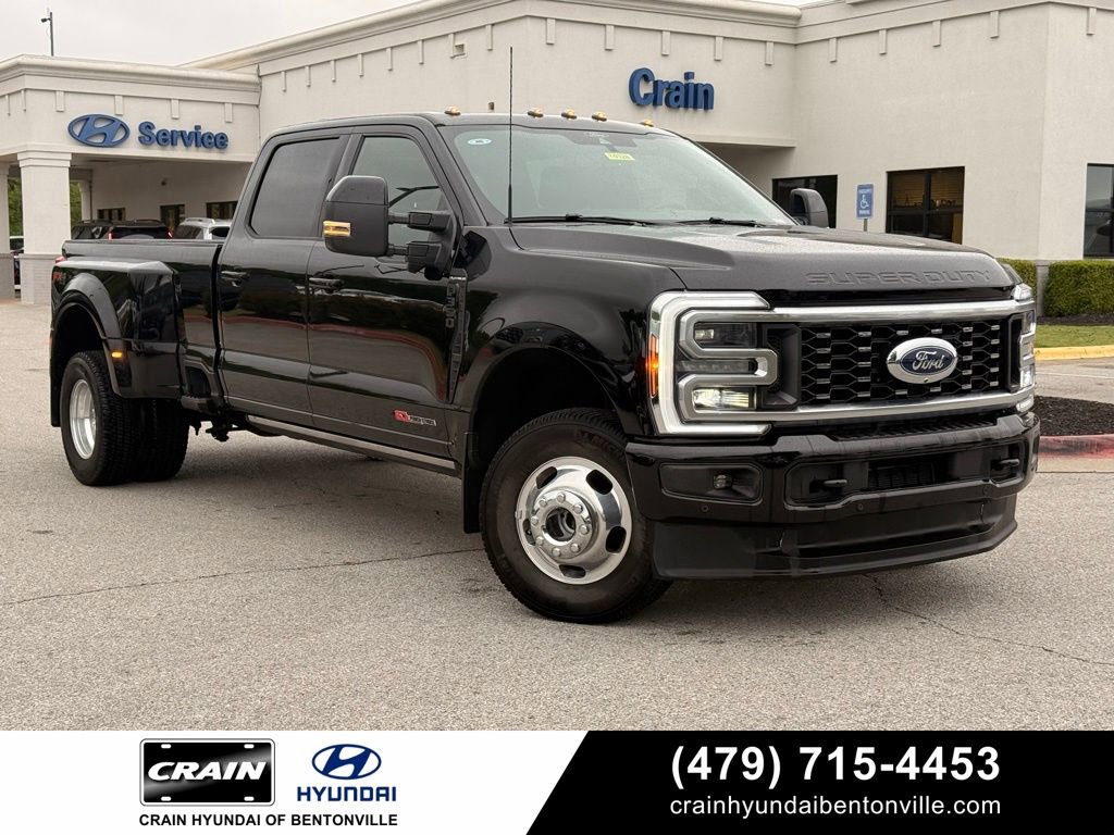 Used 2026 Ford F350 Platinum AWD/4WD image 1