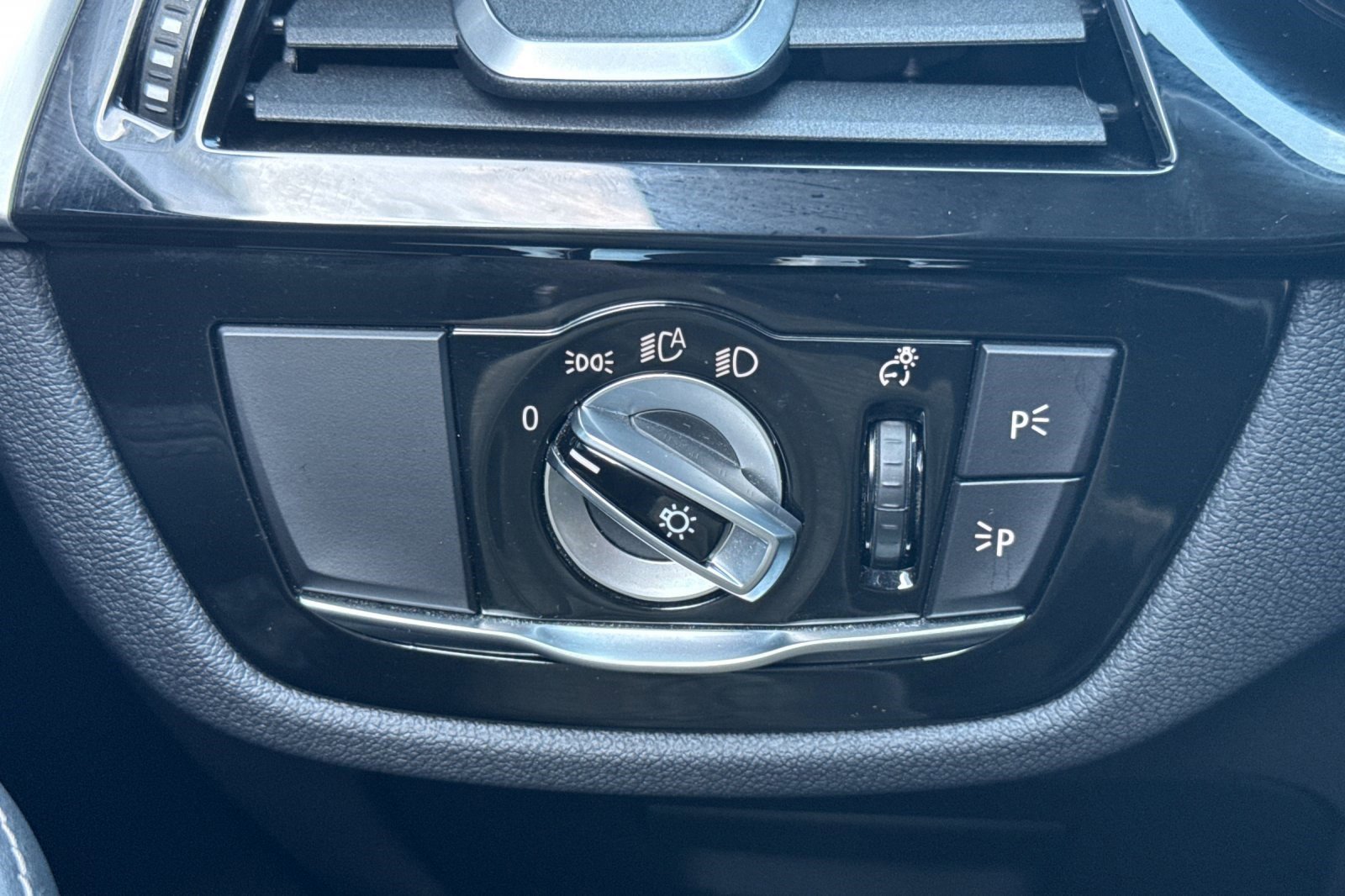 Certified 2023 BMW M550i xDrive image 35