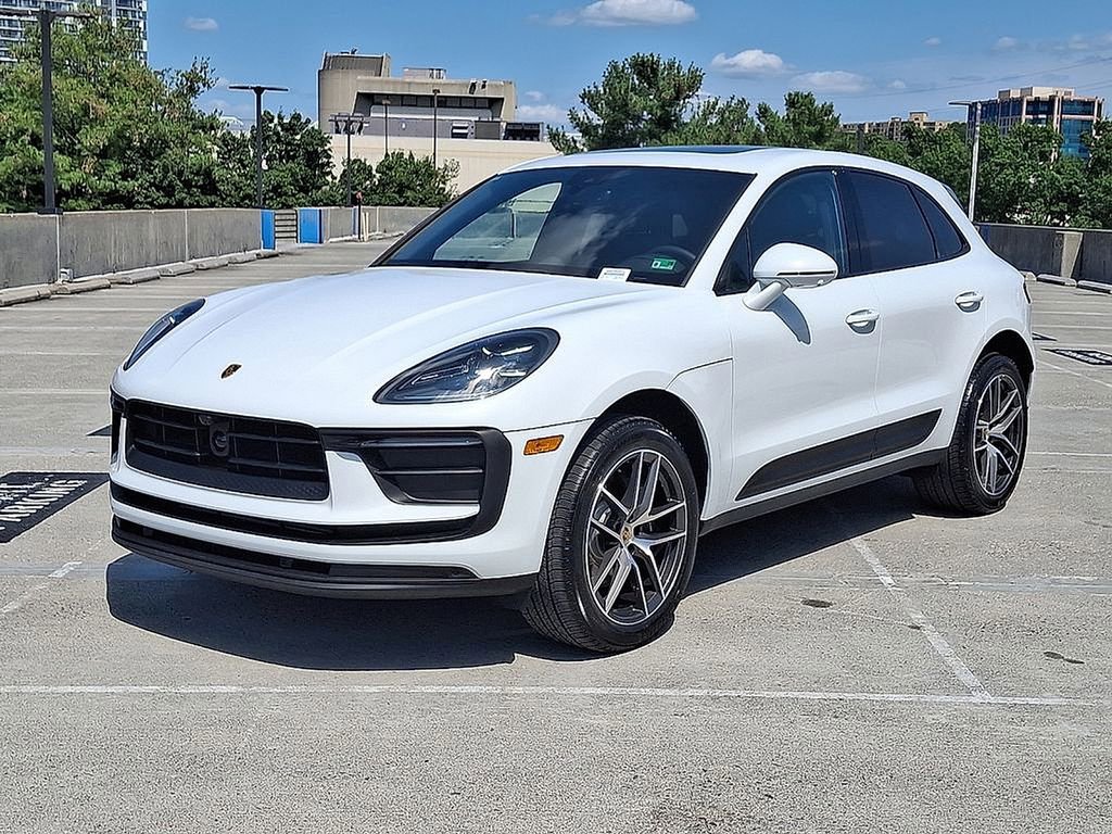 Certified 2026 Porsche Macan image 1
