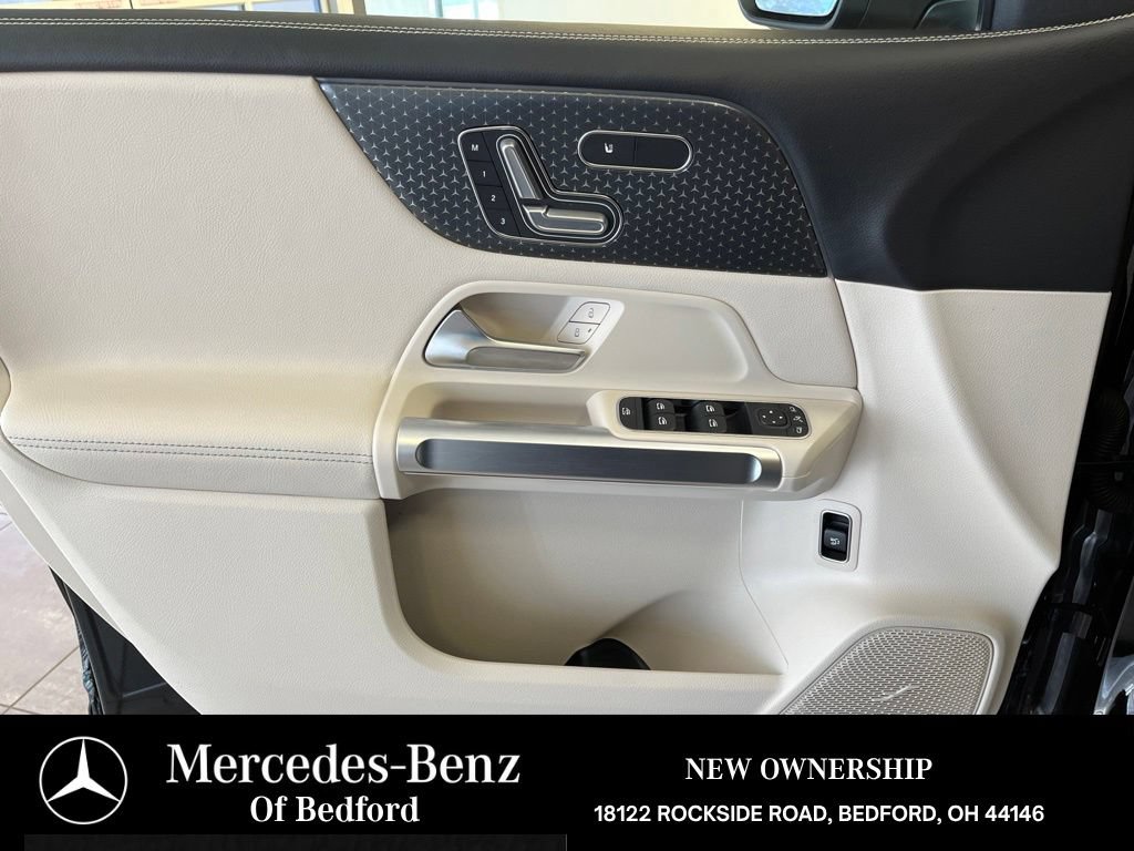 Used 2026 Mercedes-Benz GLB 250 4MATIC image 10