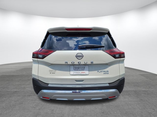 Used 2022 Nissan Rogue Platinum w/ Head-Up Display Package image 7