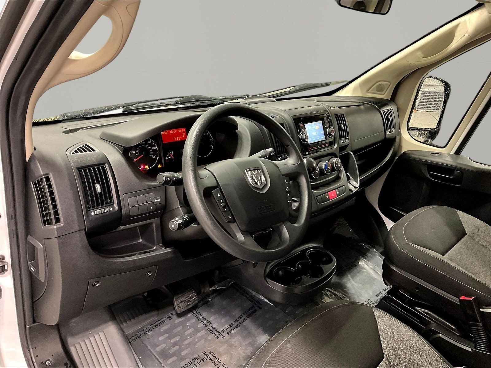 Used 2019 RAM ProMaster 2500 w/ Interior Convenience Group FWD image 18