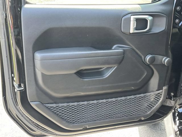 Used 2023 Jeep Wrangler Unlimited Sport AWD/4WD image 25