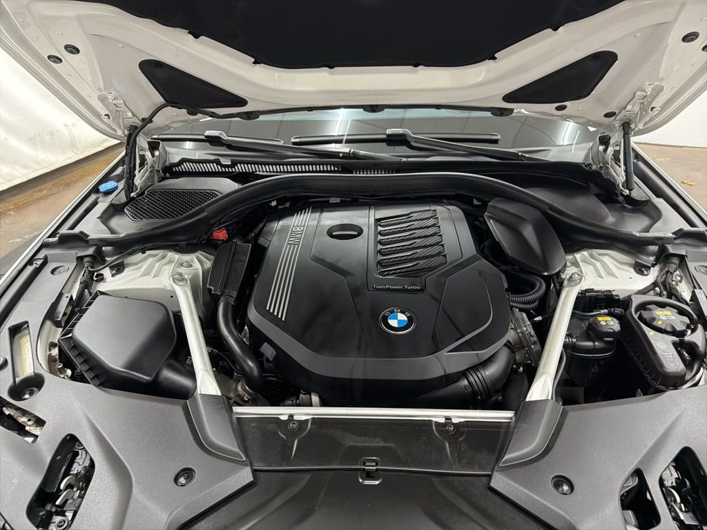 Used 2021 BMW 540i w/ Premium Package image 32