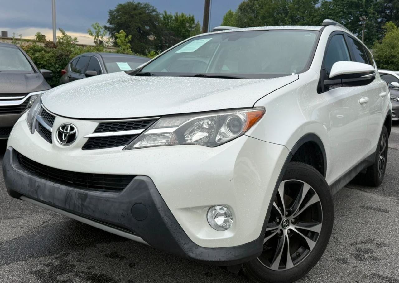 Used 2015 Toyota RAV4 Limited w/ Technology Package FWD image 4