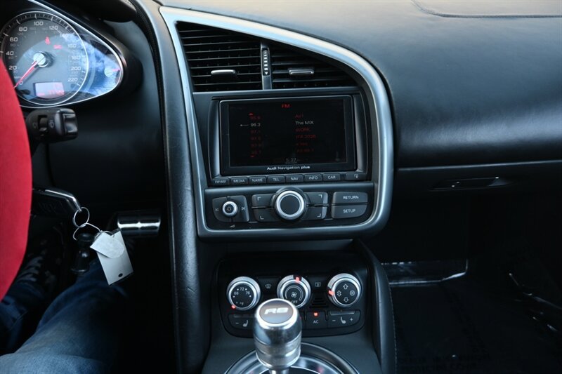 Used 2008 Audi R8 V8 AWD/4WD image 27