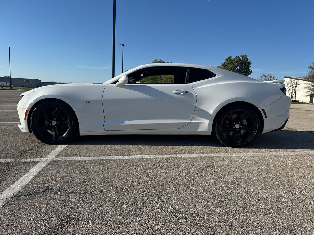 Used 2019 Chevrolet Camaro SS image 3