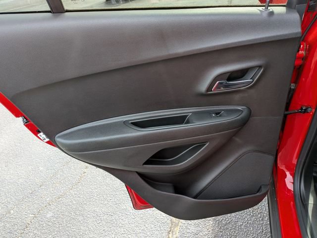 Used 2018 Chevrolet Trax LT w/ LT Convenience Package image 26